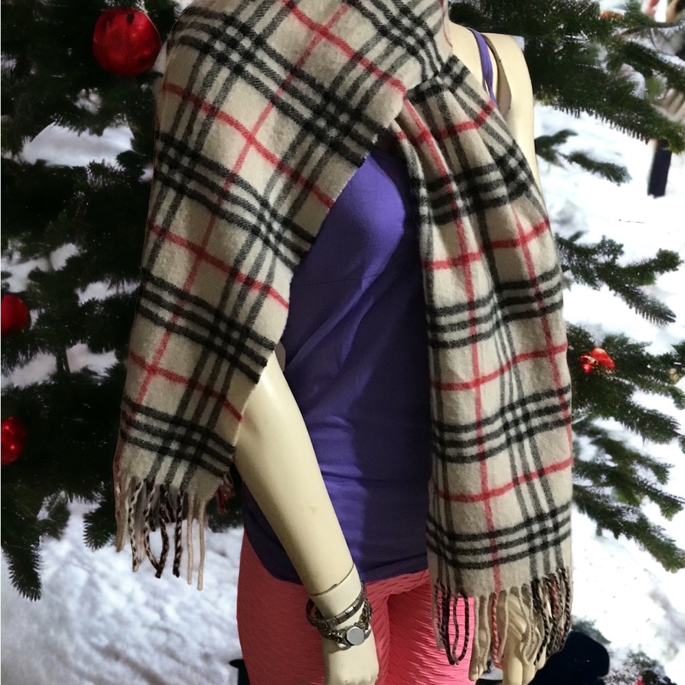Burberry Scarf unisex